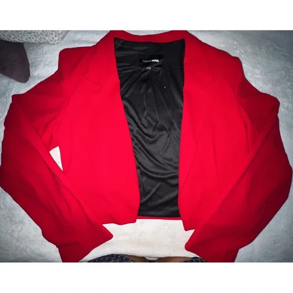 FASHION NOVA BUNDLE - Picture 3 of 3